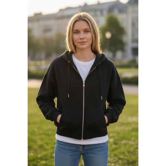 Abercrombie & Fitch Tops - Abercrombie & Fitch Soft AF Max Essentials Black Full Zip Cropped Hoodie Size M